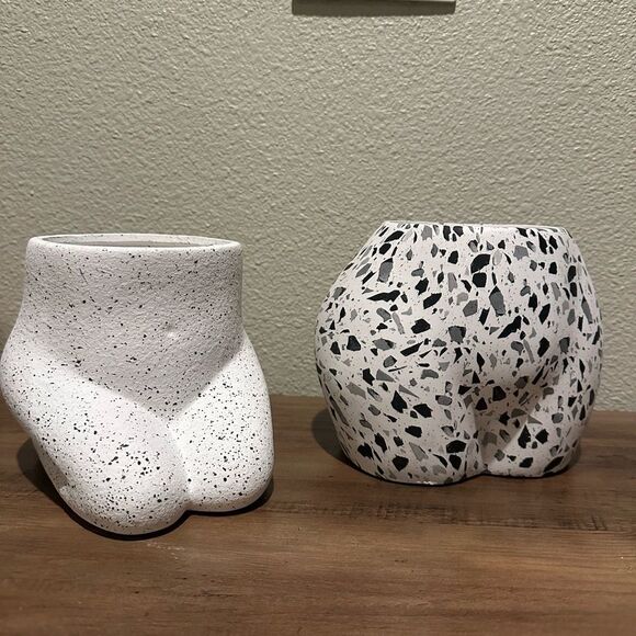 New Good Form Shaped Planter Bundle of Two - Picture 1 of 15